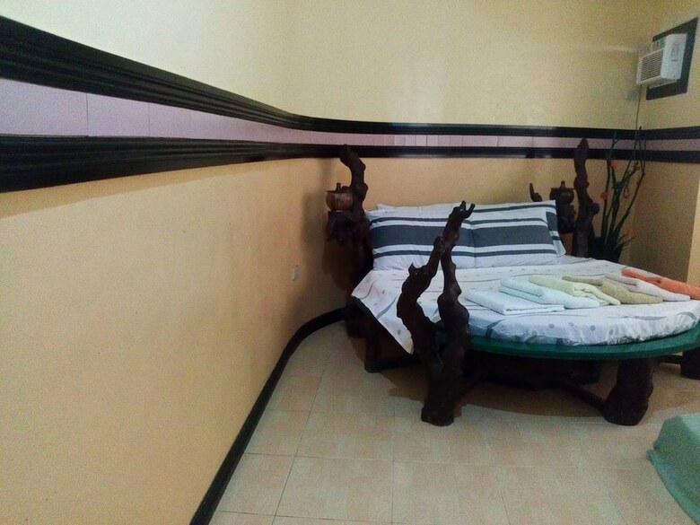 Hostal New Siargao Manor Hotel - Hostel