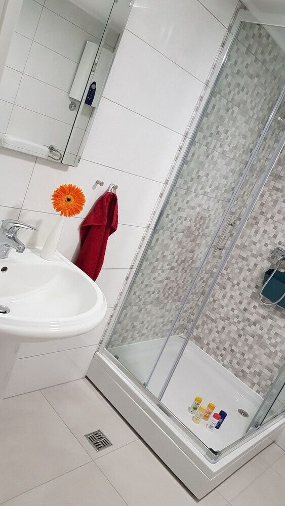 Apartamentos Galeria Nura
