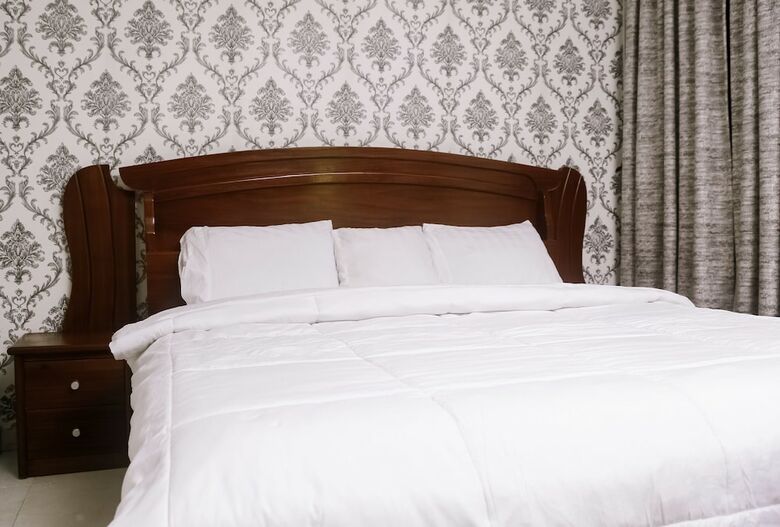 Plus 33 Hotel