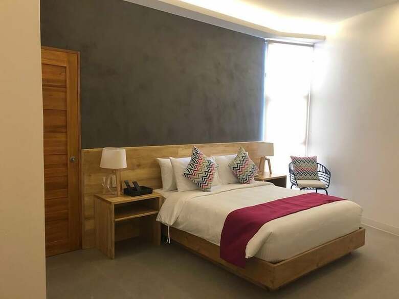 Hotel Bay's Inn