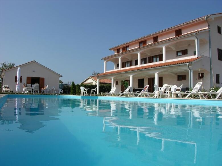 Apartments Anastazija