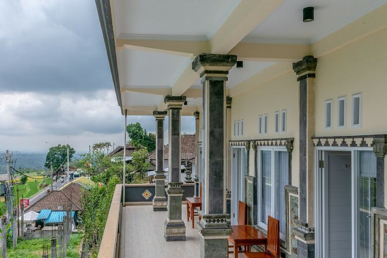 Hotel Adhi Jaya Suite