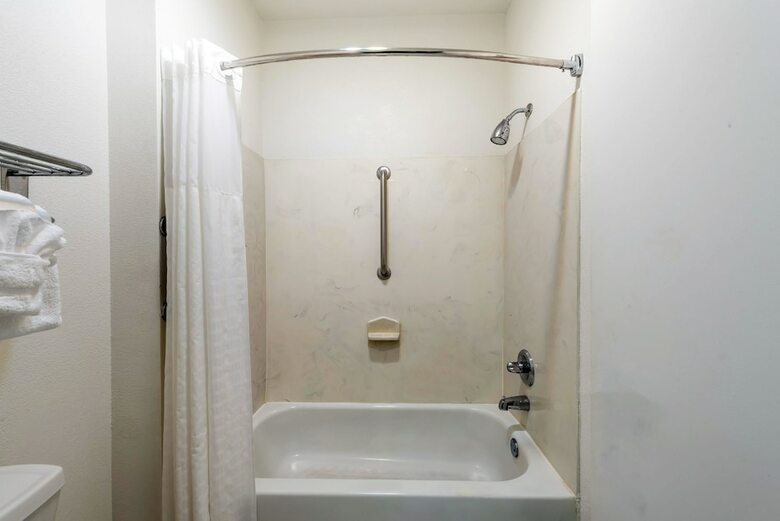 Hotel Americas Best Value Inn & Suites Ft. Worth S