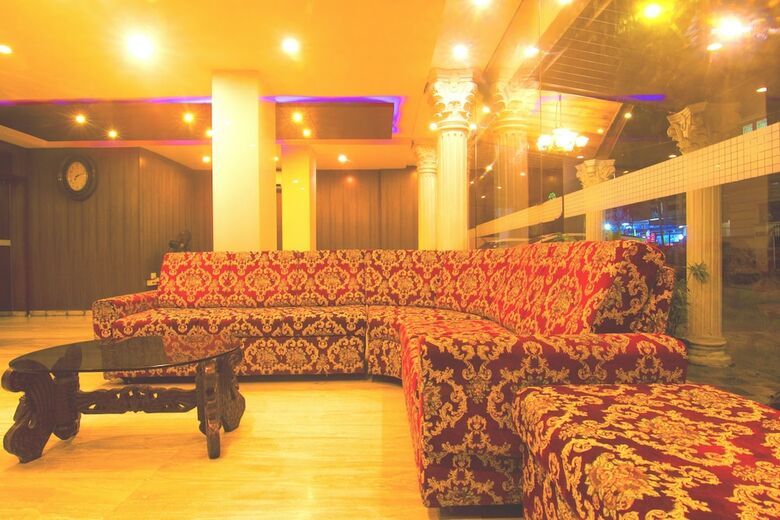 Hotel Jjs Park Inn
