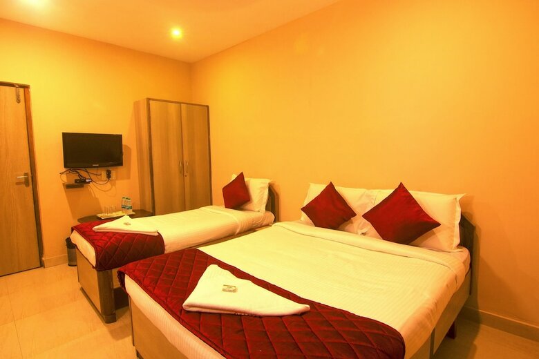Hotel Jjs Park Inn