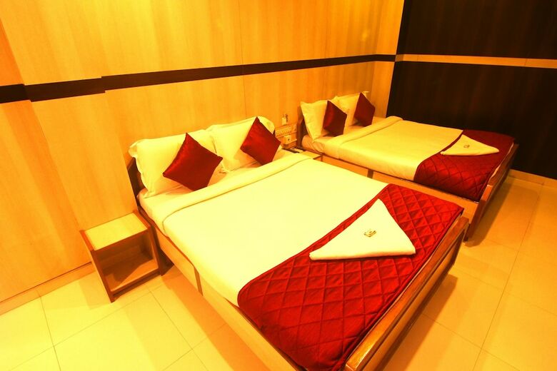 Hotel Jjs Park Inn