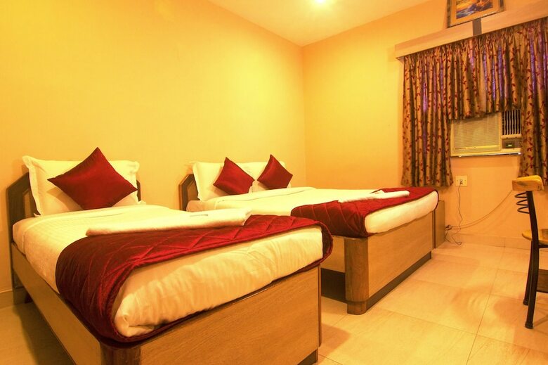 Hotel Jjs Park Inn