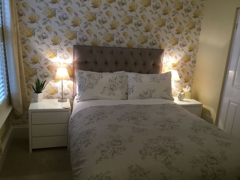 Hotel The Mayfair Guest House Self Catering