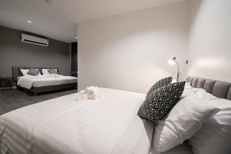 Hotel Kowtha  Rivertel