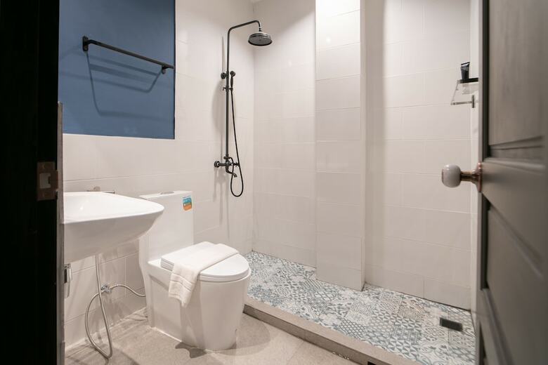 Hotel Kowtha  Rivertel