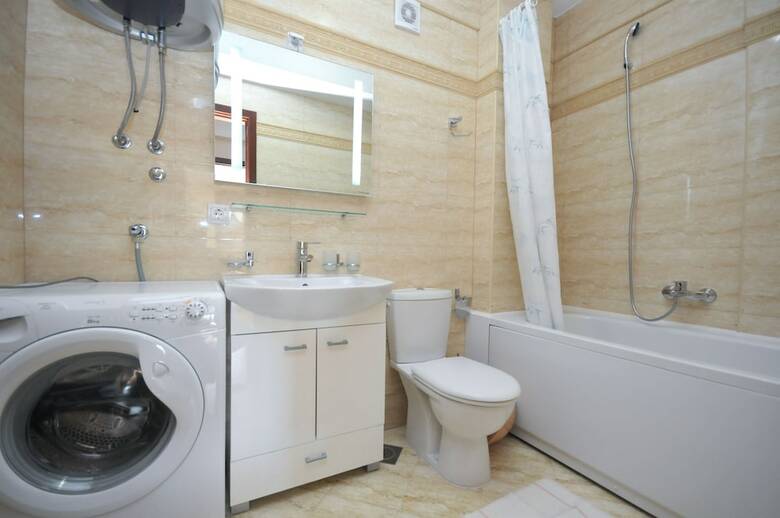 Apartments Maini