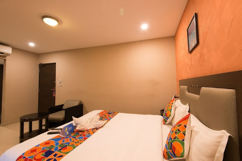 Fabhotel Santhome Inn