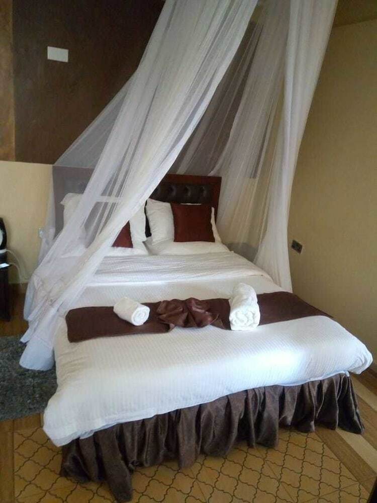 The Breez Hotel