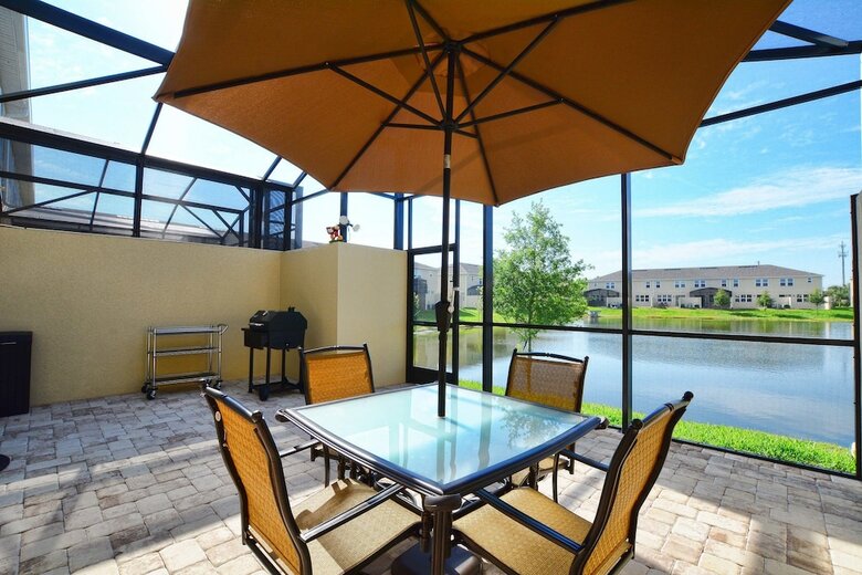 Compass Bay- 4 Bedroom Townhome- 1950cy