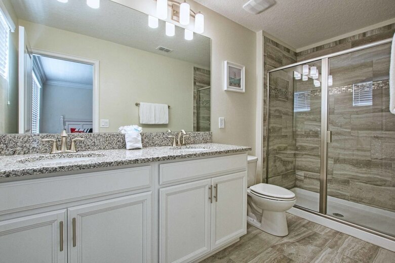Storey Lake- 6 Bedroom Pool Home- 1668st