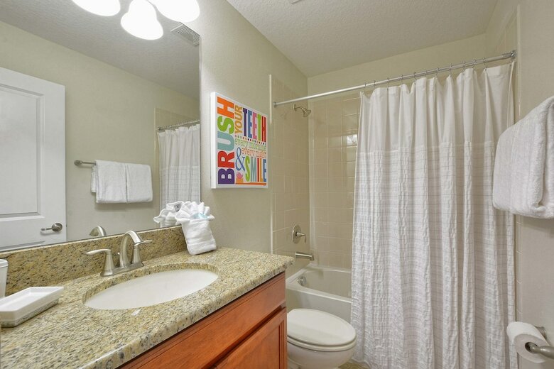 Storey Lake-6 Bedroom Pool Home-1651st