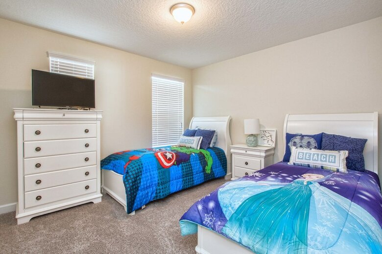 Storey Lake-5 Bedroom Pool Home-1663st