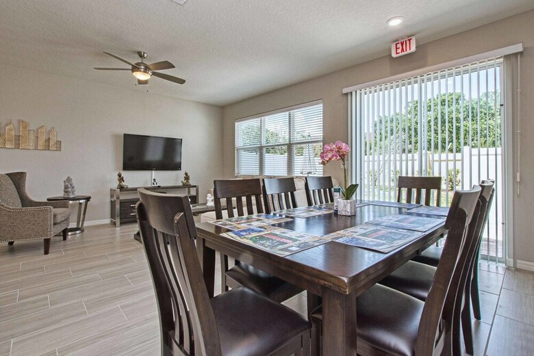Compass Bay- 4 Bedroom Townhome- 1960cy