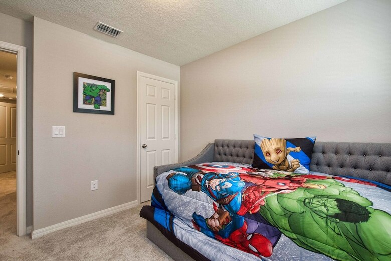 Compass Bay- 4 Bedroom Townhome- 1960cy