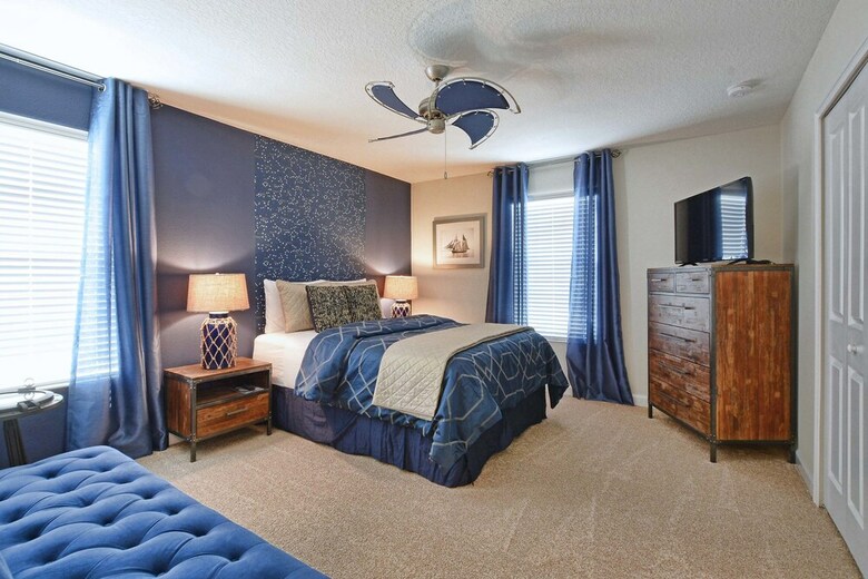 Storey Lake-5 Bedrooms Home W/pool-1650st