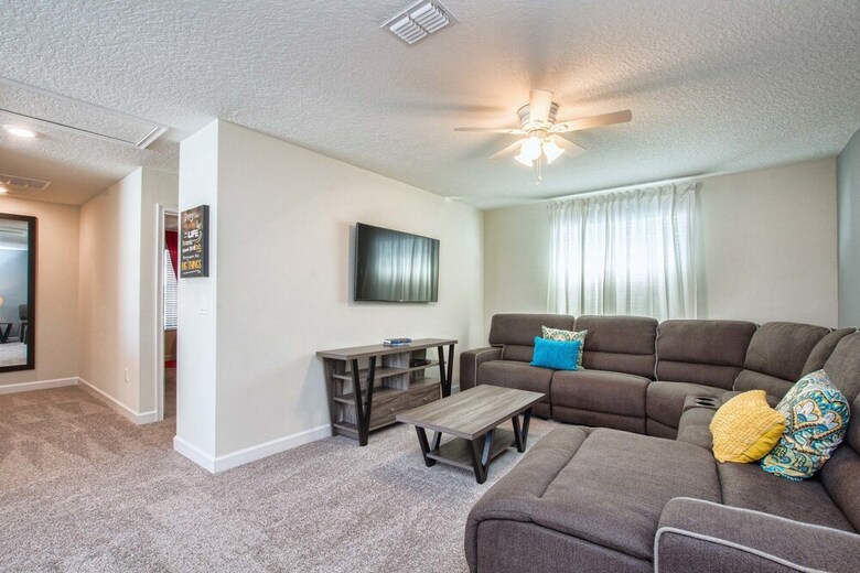 Storey Lake- 6 Bedroom Pool Home-1662st