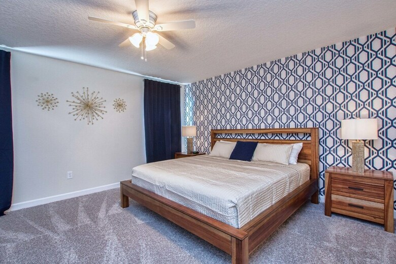 Storey Lake- 6 Bedroom Pool Home-1662st