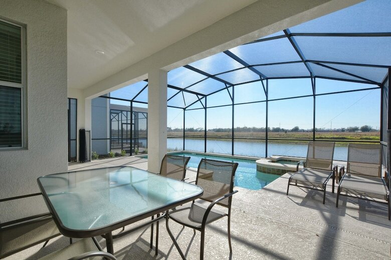 Storey Lake- 6 Bedroom Pool Home-1662st