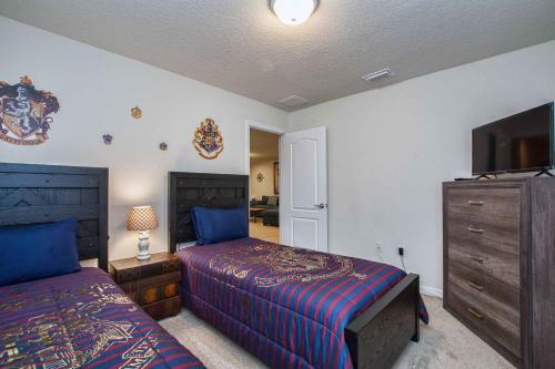 Windsor At Westside-8 Bedrooms House W/pool-3719ww