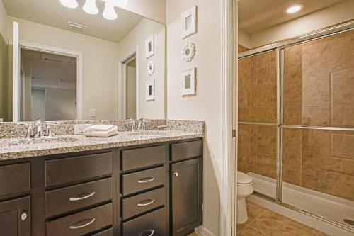 Windsor At Westside-8 Bedrooms House W/pool-3719ww