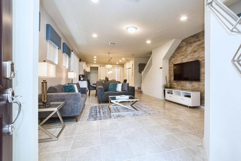 Windsor At Westside-5 Bedrooms House W/pool-3716ww