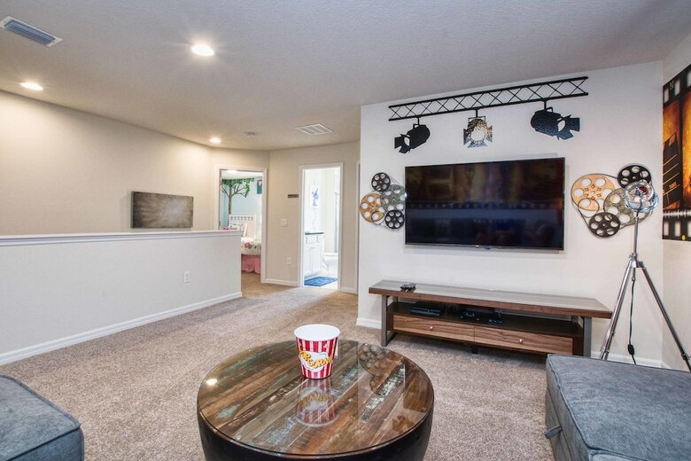 Windsor At Westside-5 Bedrooms House W/pool-3716ww