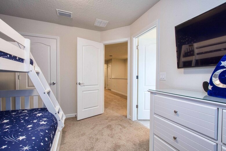 Windsor At Westside-5 Bedrooms House W/pool-3716ww