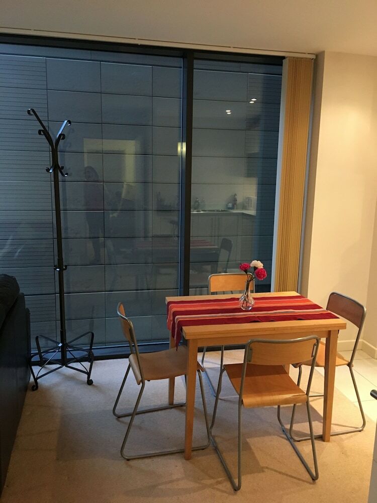 Glasgow Harbour Apartment