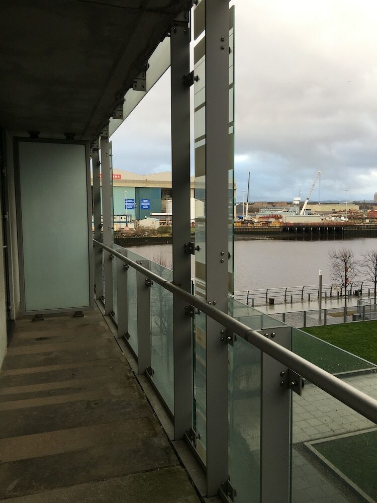 Glasgow Harbour Apartment
