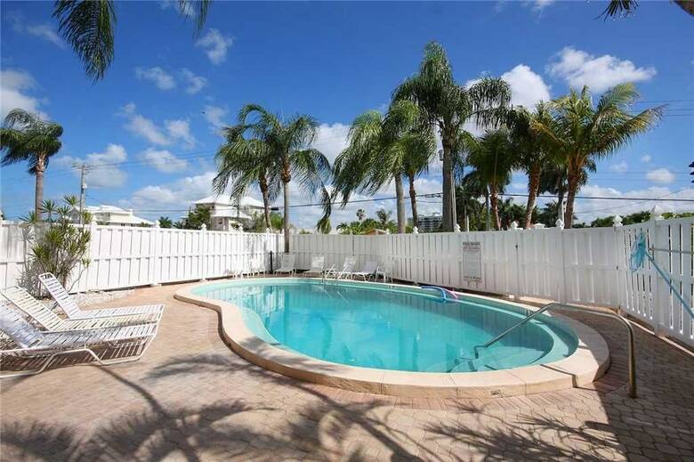 Castle Beach 103 - Two Bedroom Condo
