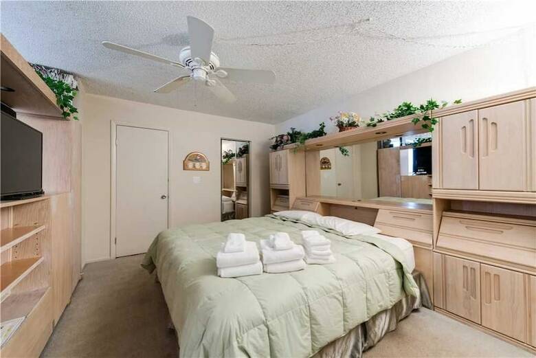 Bonita Beach & Tennis 2706 - Studio Condo