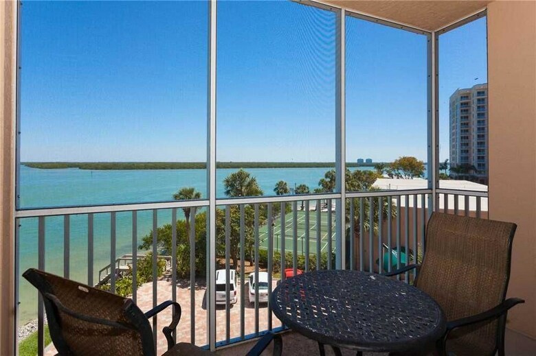 Island Beach Club 304 - Two Bedroom Condo