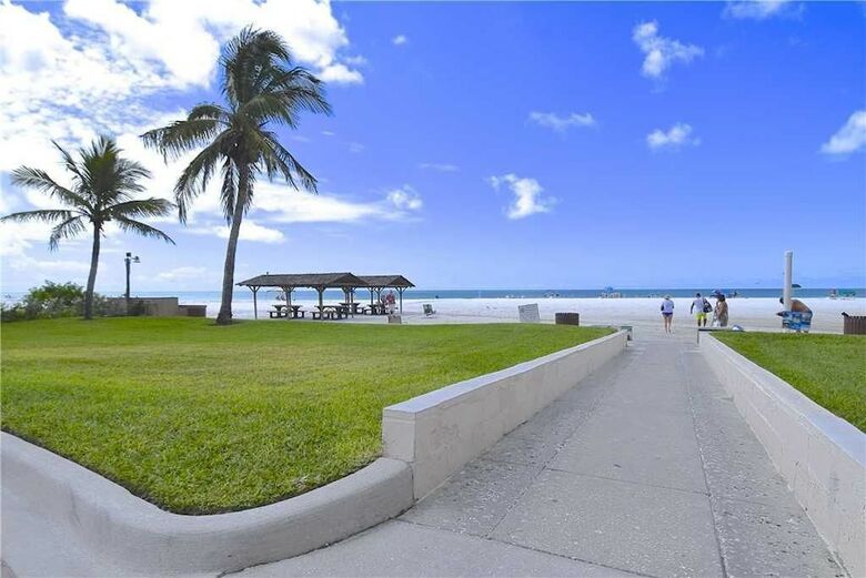 Palm Bay Club G34 - One Bedroom Condo