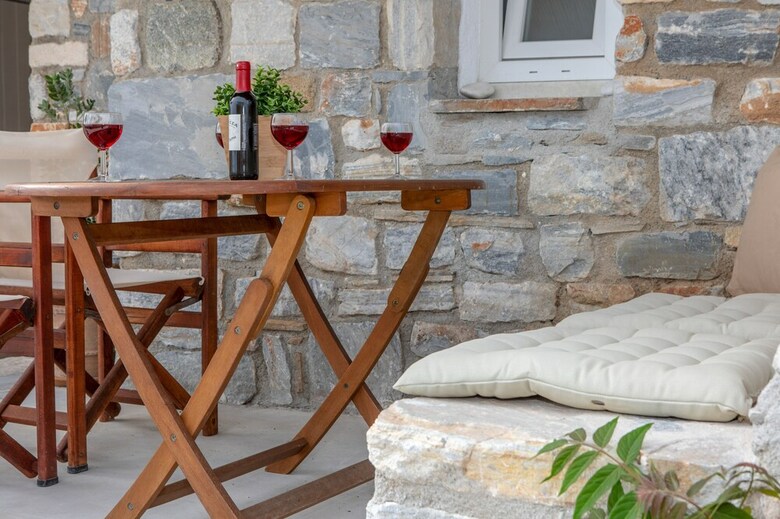 Apartamentos Thea Suites - Near Agios Prokopios Beach