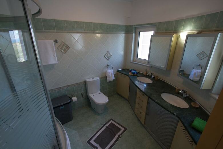 Villa Roula 5br