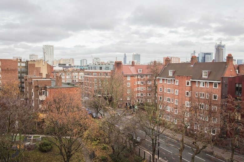 1 Bedroom Apartment With Balcony In Angel