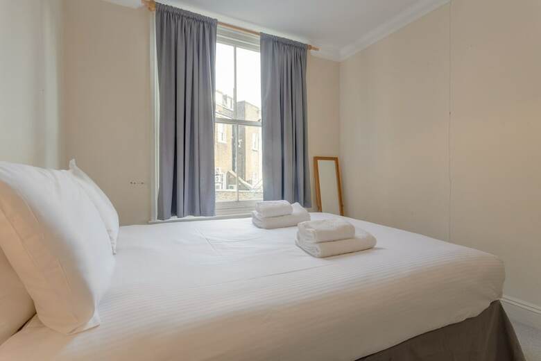 2 Bedroom Apartment In Pimlico London