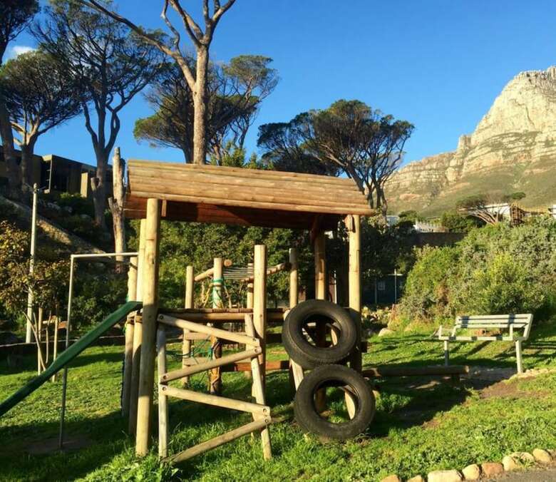 Peaceful Camps Bay 5 Bedroom Nature Villa