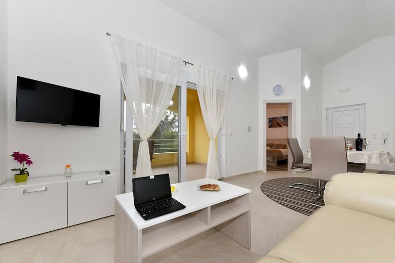 Apartments Ana