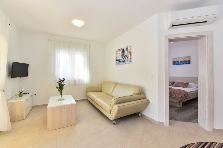 Apartments Ana