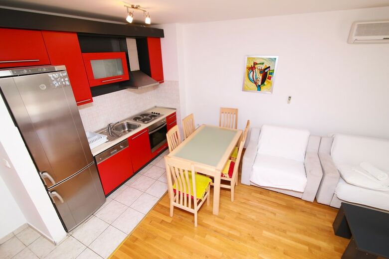 Apartments Mara