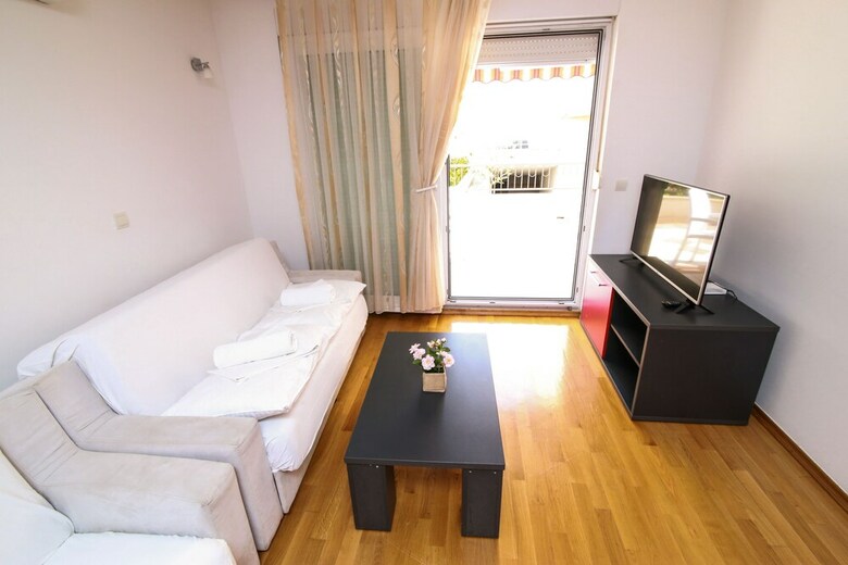 Apartments Mara