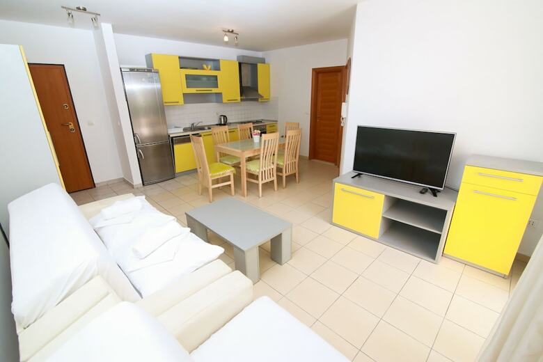 Apartments Mara