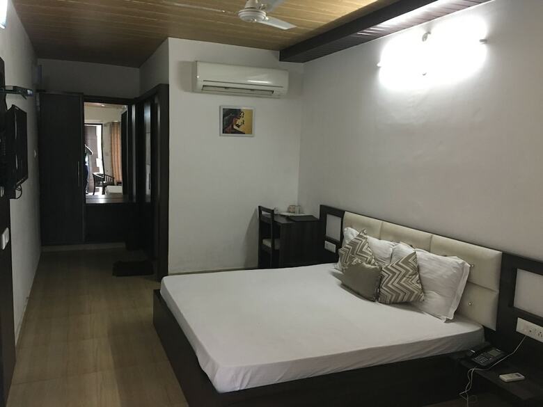 Hotel Coral River Resort