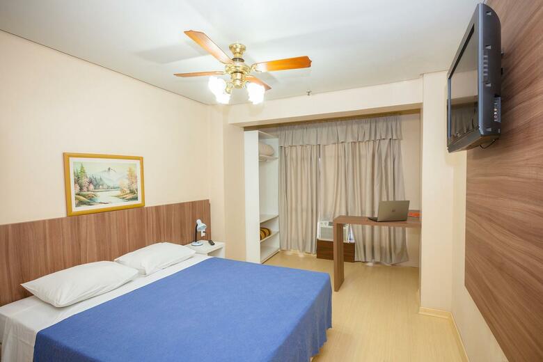 Tri Hotel Poa